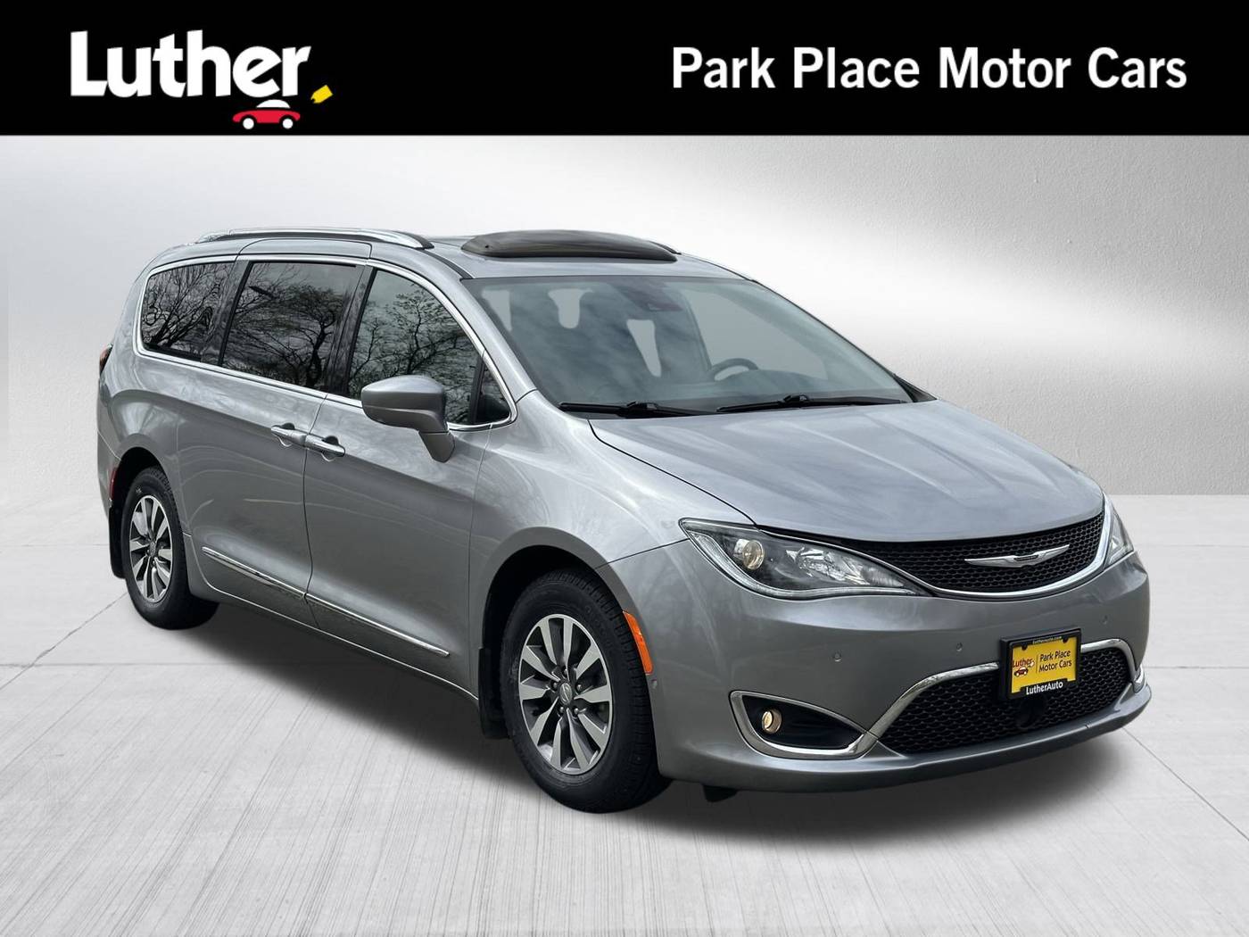 2020 Chrysler Pacifica Touring L Plus — Minivan — 83,570 mi — Rochester, MN