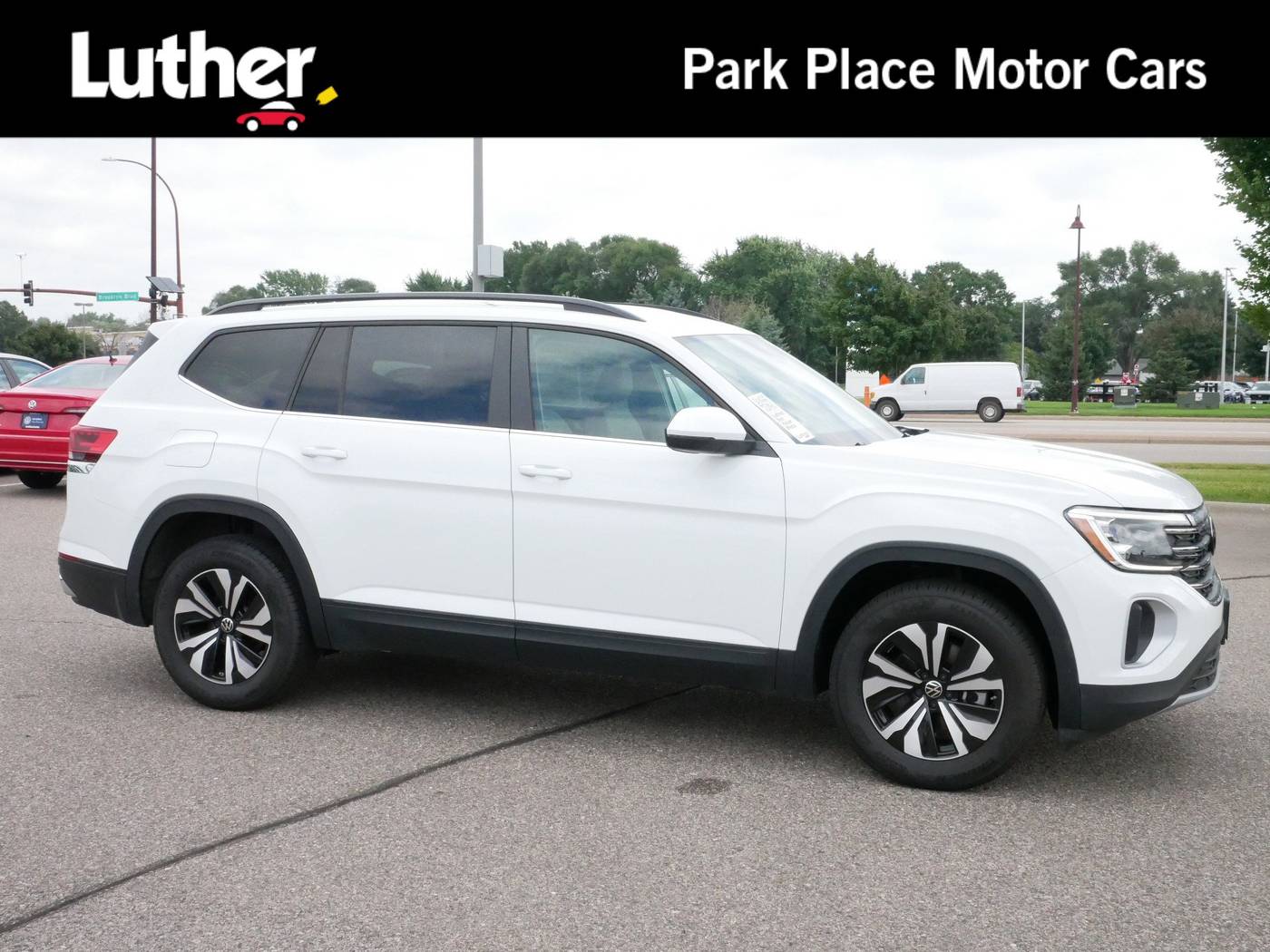 2024 Volkswagen Atlas SE — SUV — 14,130 mi — Rochester, MN