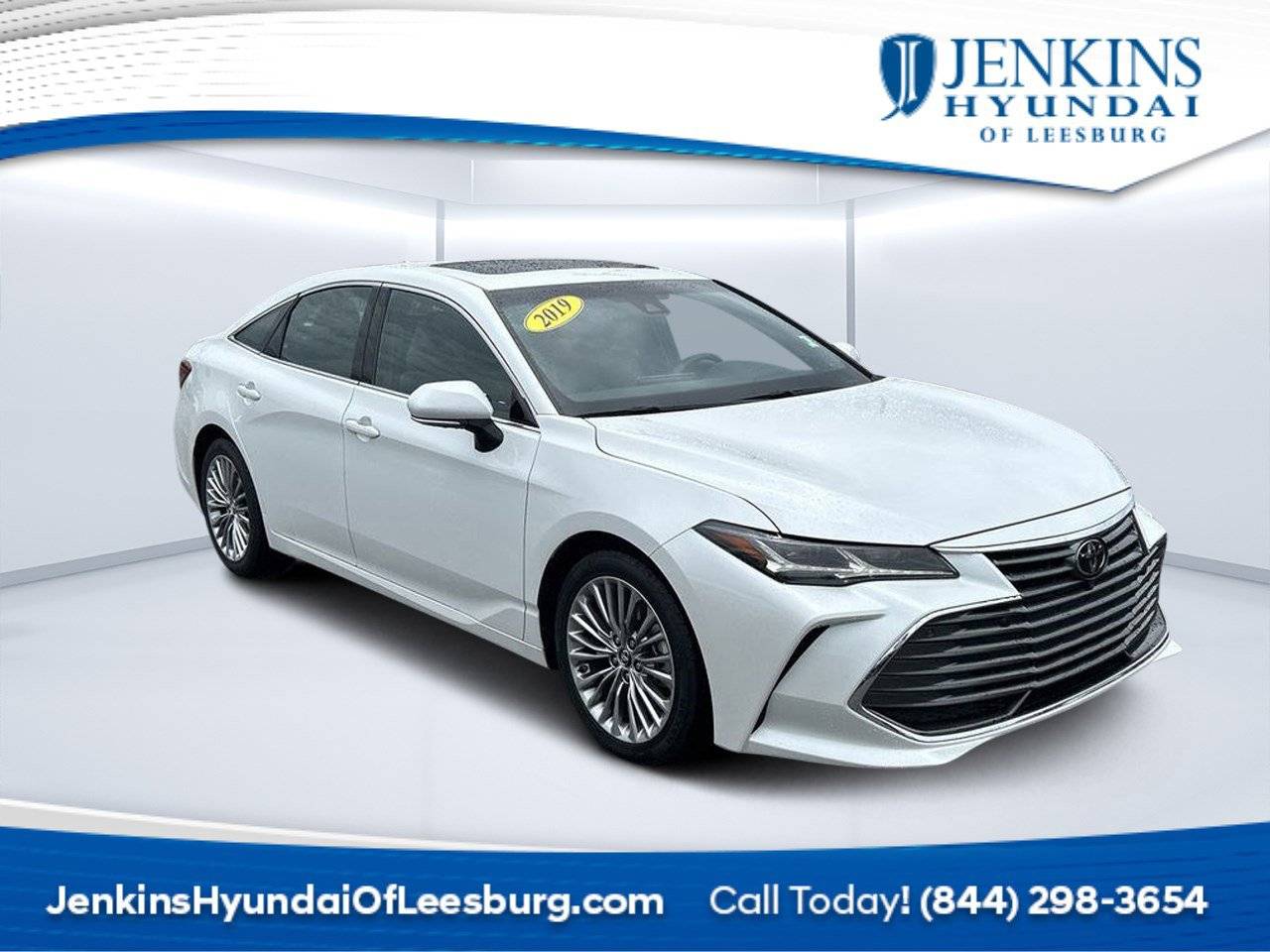 2019 Toyota Avalon Limited — Sedan — 40,144 mi — Leesburg, FL