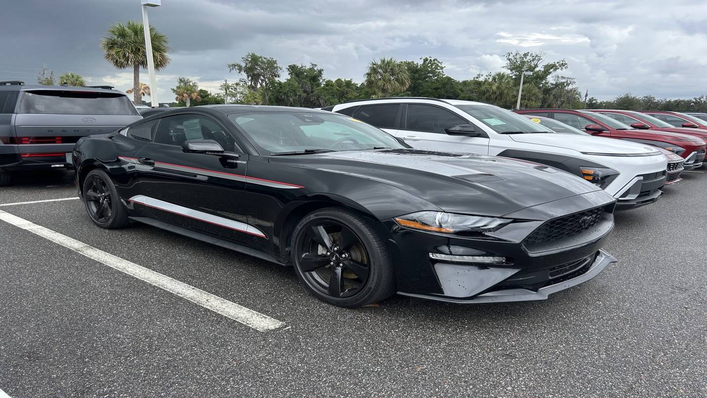 2022 Ford Mustang EcoBoost