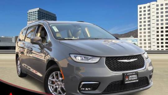 2022 Chrysler Pacifica Touring L — Minivan — 63,607 mi — Sherman Oaks, CA