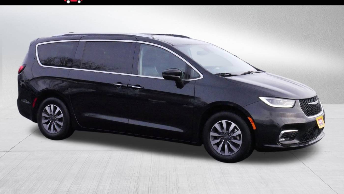2021 Chrysler Pacifica Touring L — Minivan — 91,730 mi — Brooklyn Center, MN