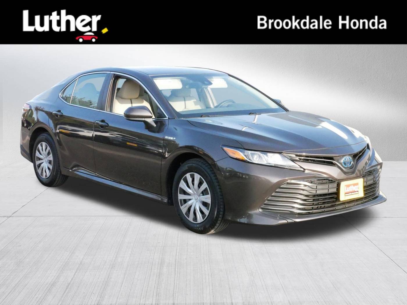 2019 Toyota Camry Hybrid LE — Sedan — 59,380 mi — Brooklyn Center, MN
