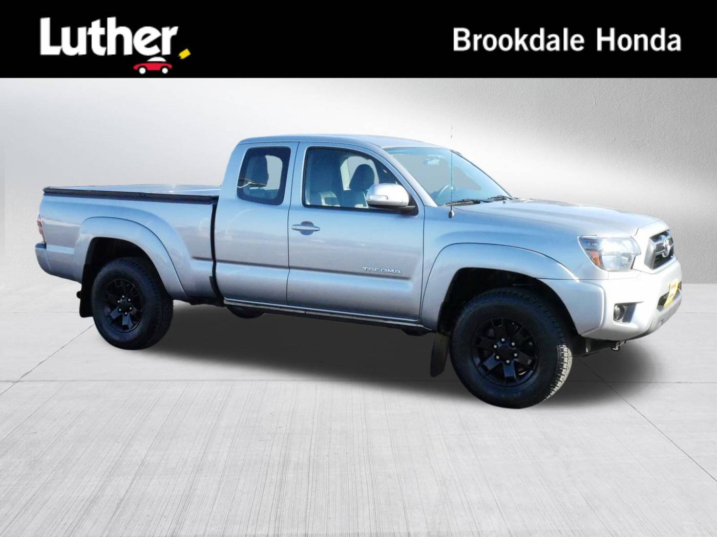 2014 Toyota Tacoma Base — Pickup Truck — 44,045 mi — Brooklyn Center, MN