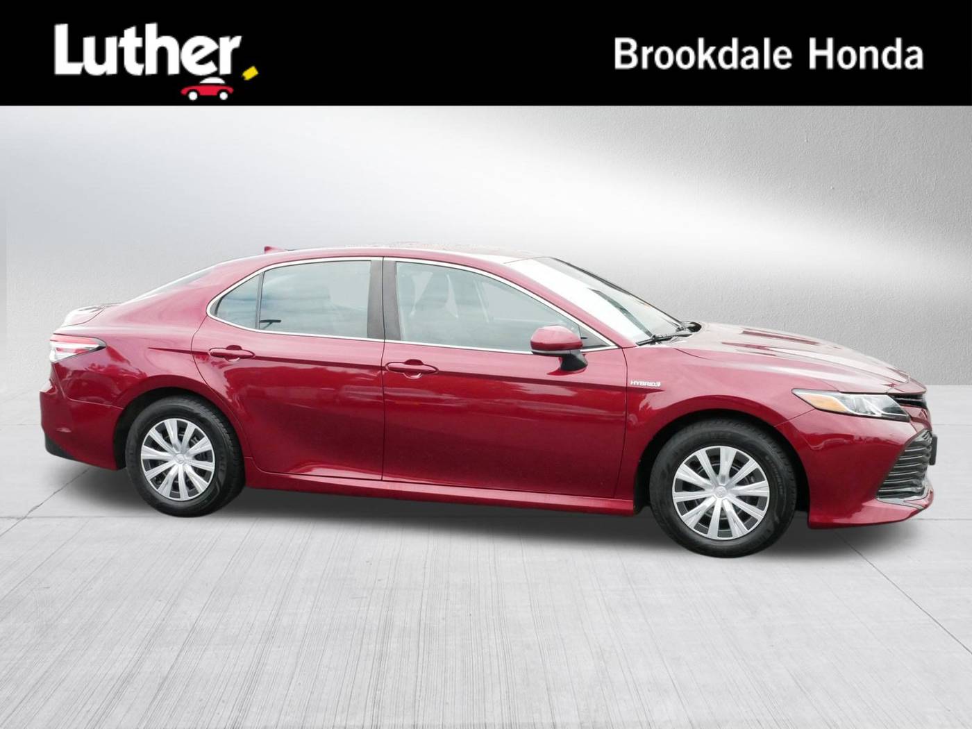 2019 Toyota Camry Hybrid LE — Sedan — 70,620 mi — Brooklyn Center, MN
