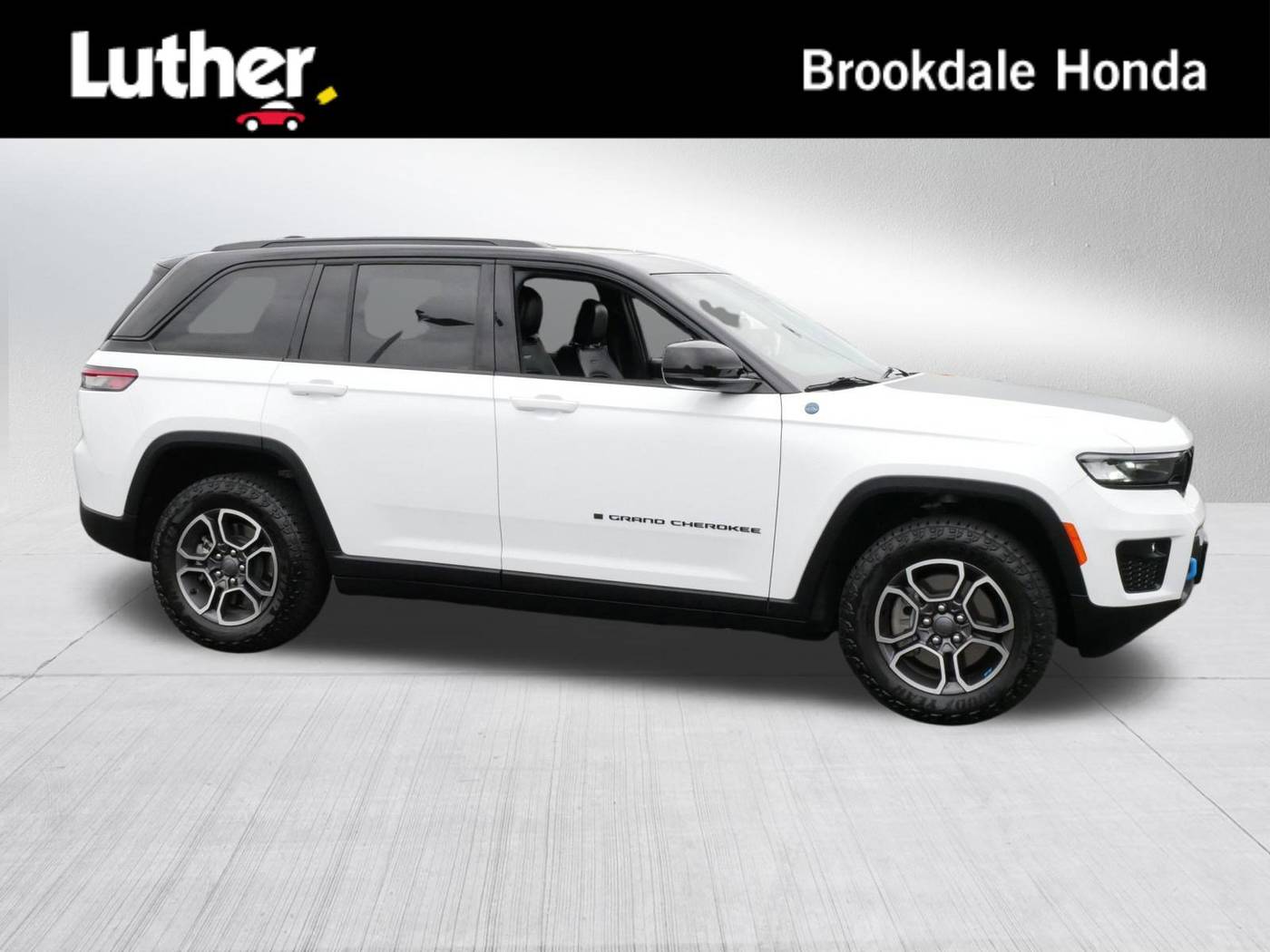 2023 Jeep Grand Cherokee Trailhawk 4xe — SUV — 22,964 mi — Brooklyn Center, MN