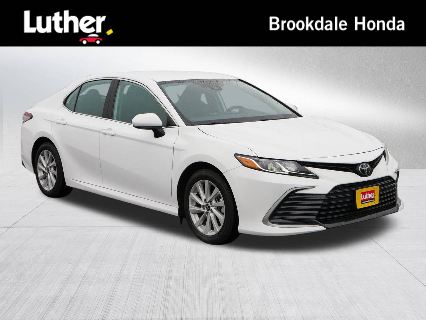 2024 Toyota Camry LE — Sedan — 37,527 mi — Brooklyn Center, MN