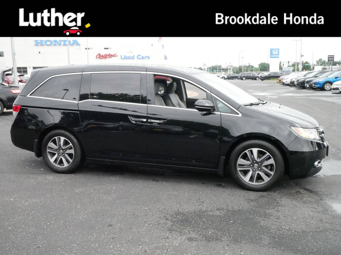 2016 Honda Odyssey Touring — Minivan — 44,958 mi — Brooklyn Center, MN
