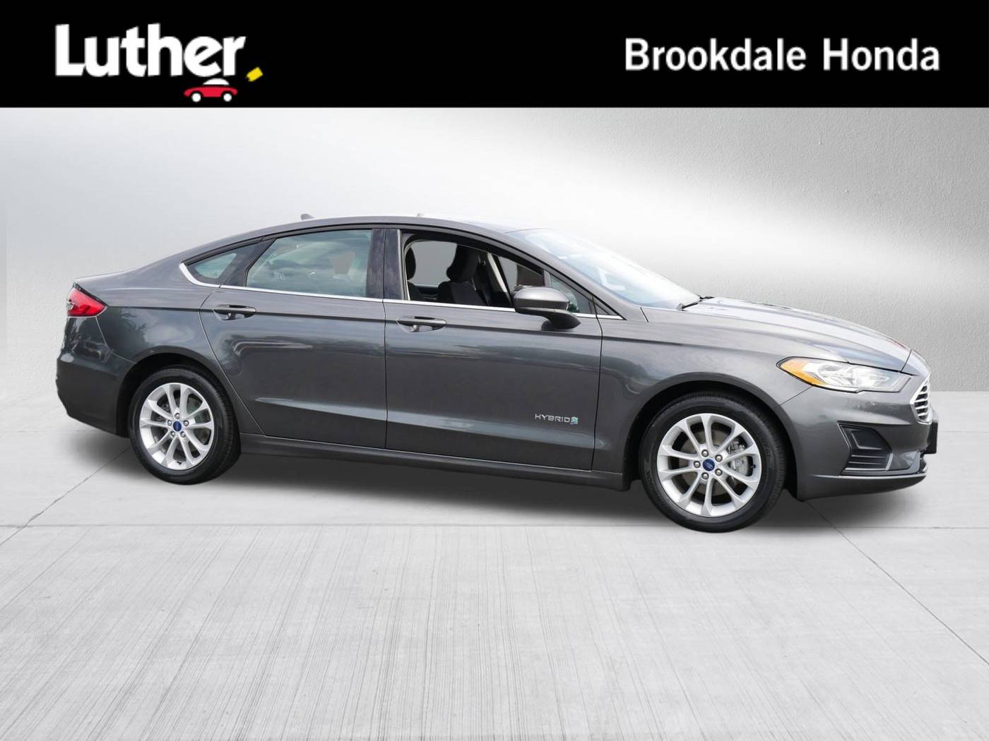 2019 Ford Fusion Hybrid SE — Sedan — 31,425 mi — Brooklyn Center, MN