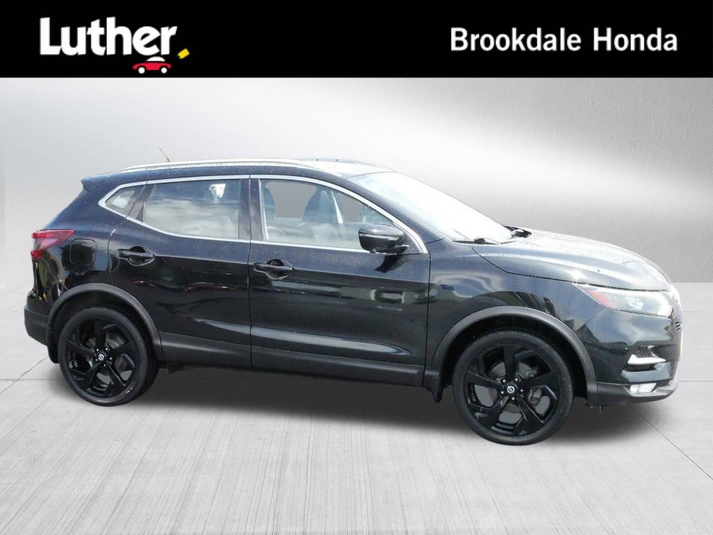 2021 Nissan Rogue Sport SL — SUV — 40,237 mi — Brooklyn Center, MN