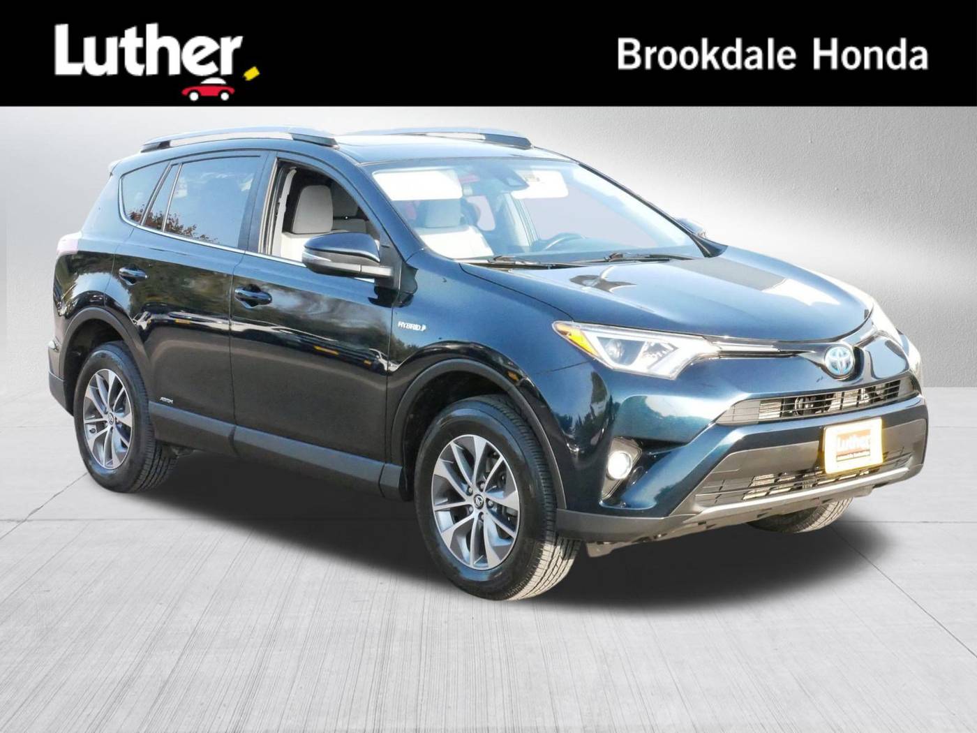2017 Toyota RAV4 Hybrid XLE — SUV — 37,689 mi — Brooklyn Center, MN