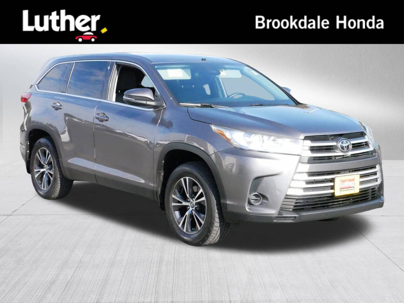 2019 Toyota Highlander LE V6 — SUV — 79,650 mi — Brooklyn Center, MN