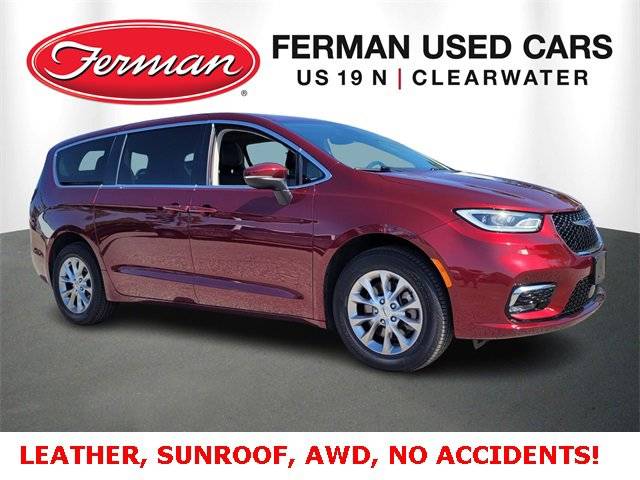 2023 Chrysler Pacifica Touring L — Minivan — 23,046 mi — Clearwater, FL