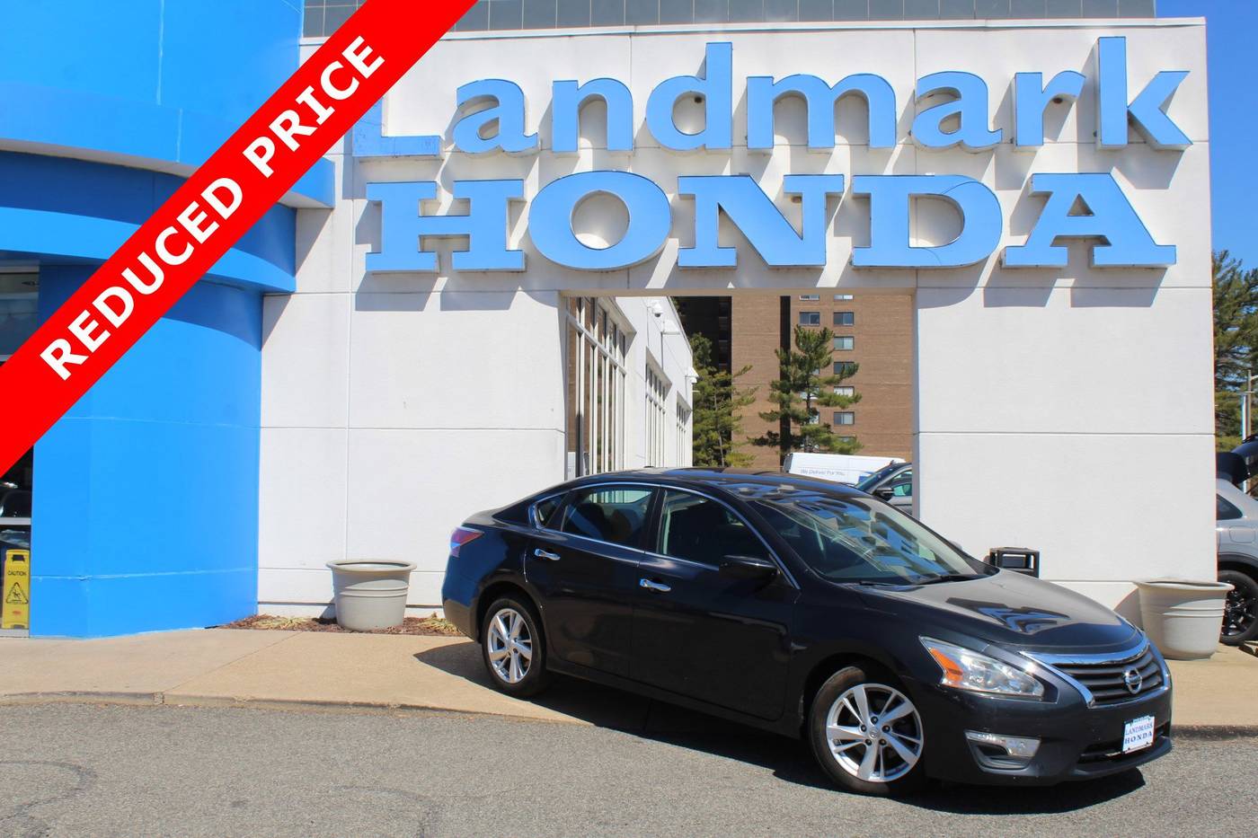 2014 Nissan Altima 2.5 SV — Sedan — 70,844 mi — Alexandria, VA
