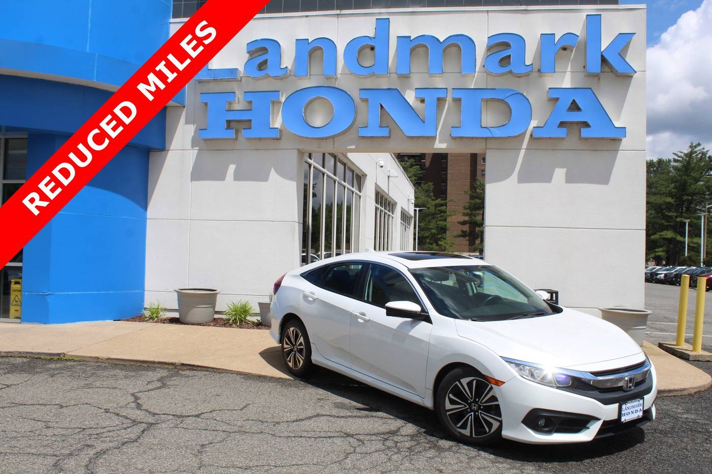 2017 Honda Civic EX-L — Sedan — 94,509 mi — Alexandria, VA