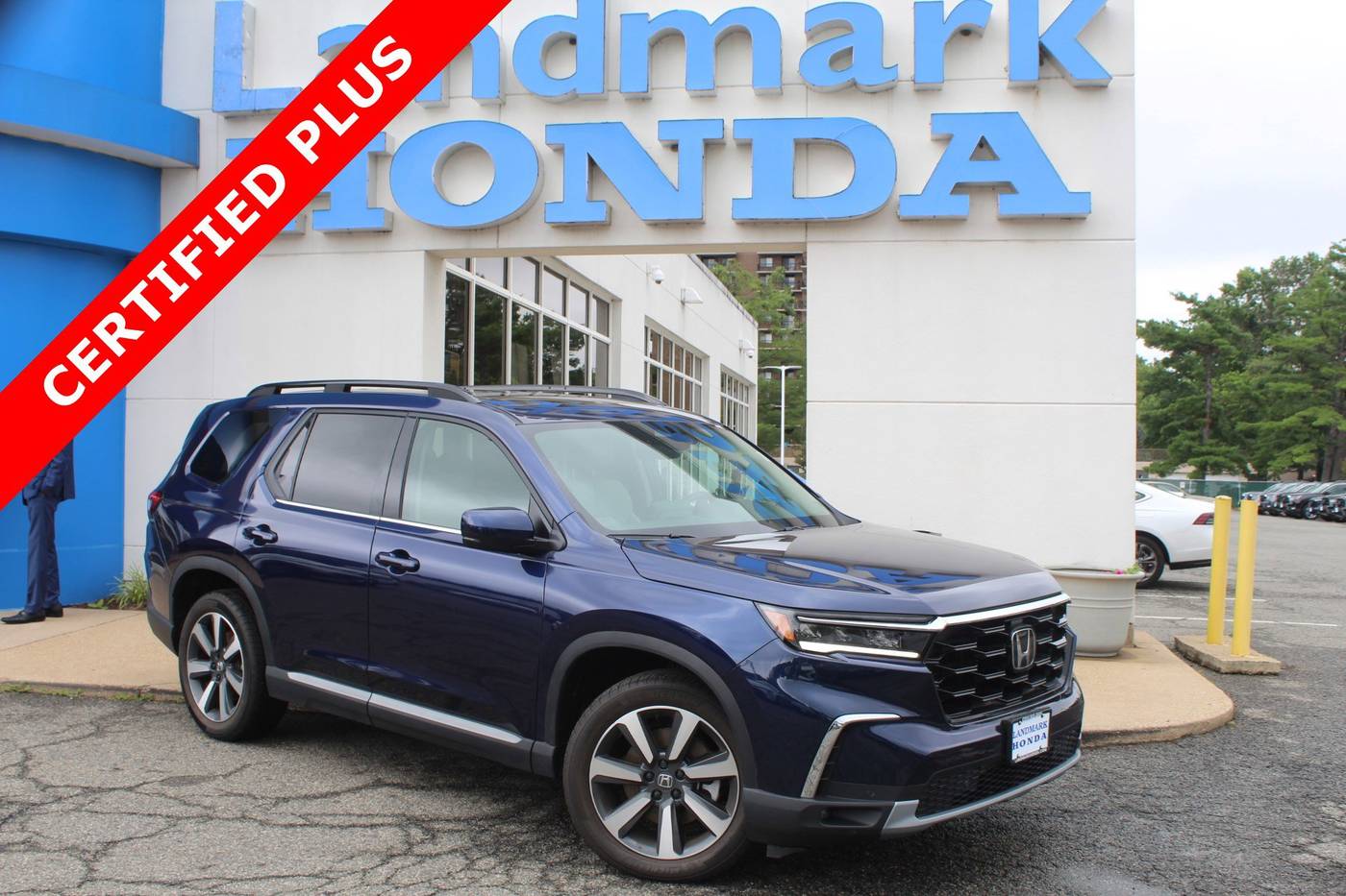 2025 Honda Pilot Touring — SUV — 7,681 mi — Alexandria, VA