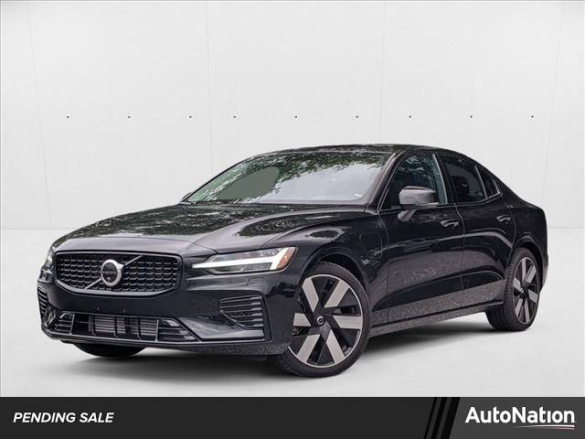 2025 Volvo S60 Plug-In Hybrid Plus — Sedan — 4,782 mi — Cockeysville, MD
