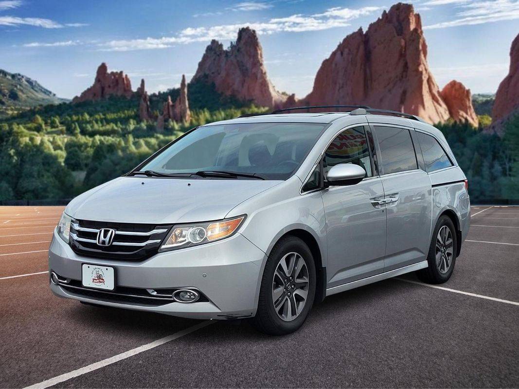 2014 Honda Odyssey Touring — Minivan — 121,000 mi — Colorado Springs, CO