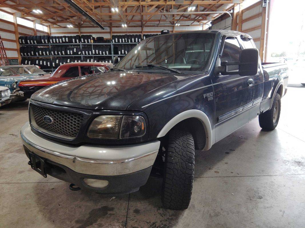 2001 Ford F-150 XL — Pickup Truck — 200,000 mi — Colorado Springs, CO