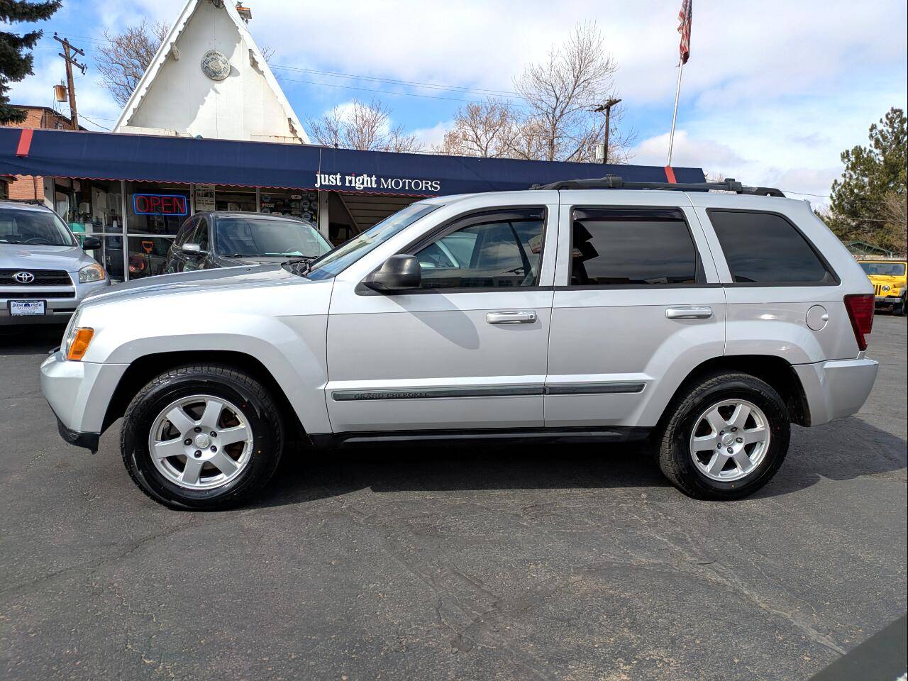 2009 Jeep Grand Cherokee Laredo — SUV — 145,716 mi — Englewood, CO