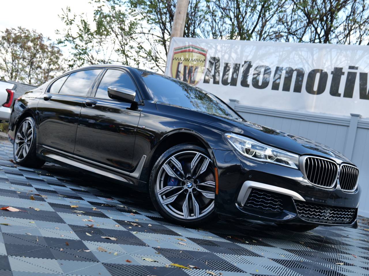 2018 BMW 7 Series M760i xDrive