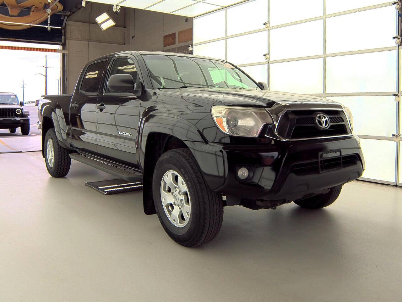 2015 Toyota Tacoma Base — Pickup Truck — 27,244 mi — Pittsburgh, PA