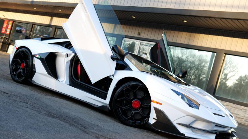 2014 Lamborghini Aventador LP 700-4