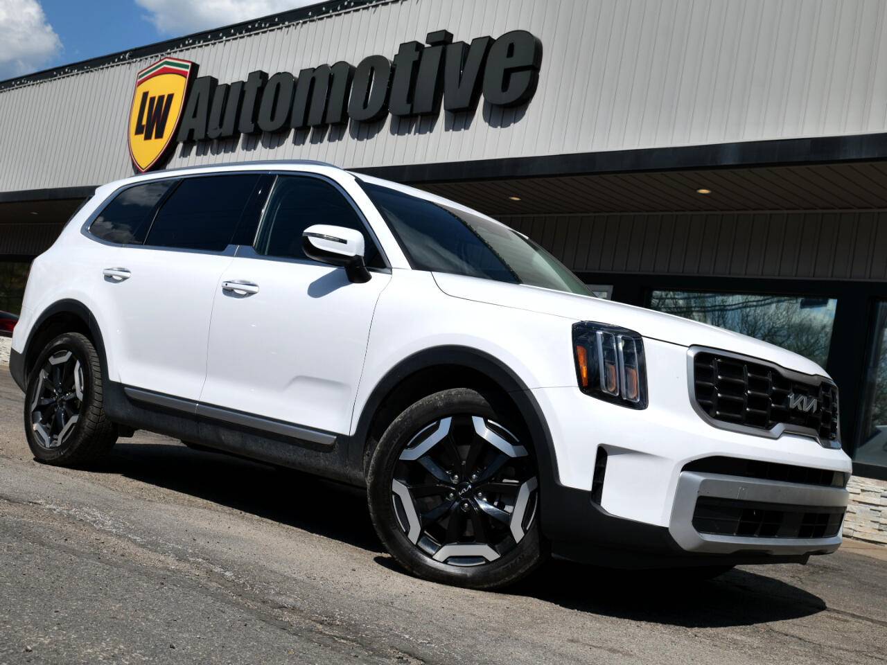 2024 Kia Telluride S — SUV — 22,343 mi — Pittsburgh, PA
