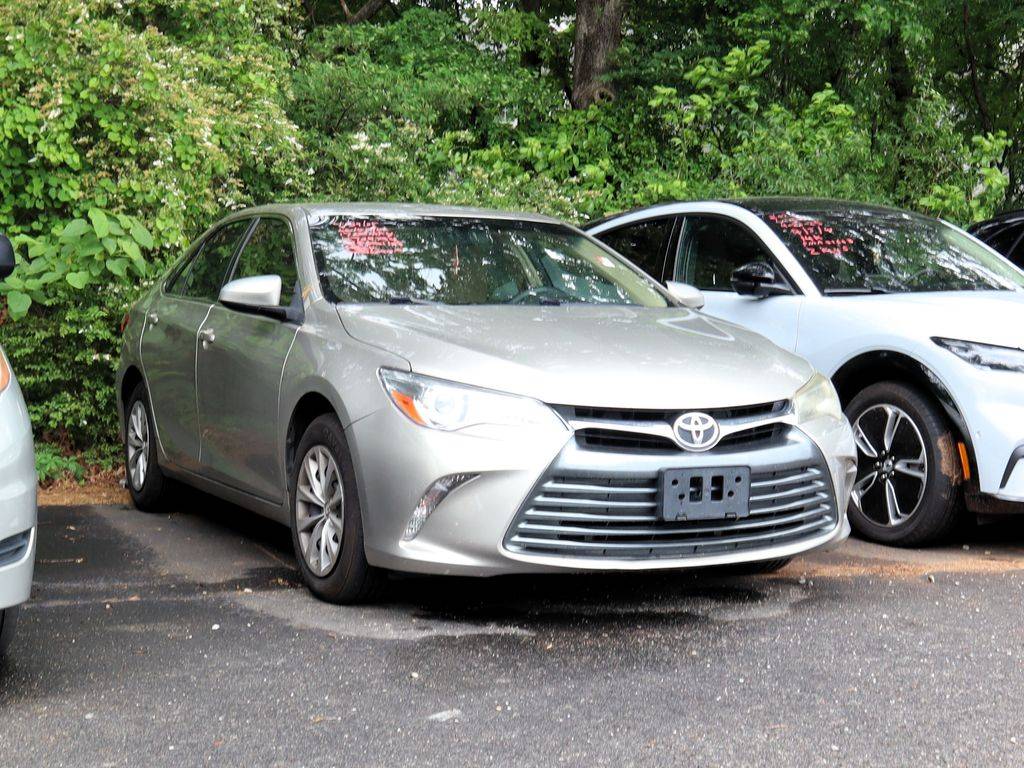 2017 Toyota Camry XLE — Sedan — 128,200 mi — Huntsville, AL