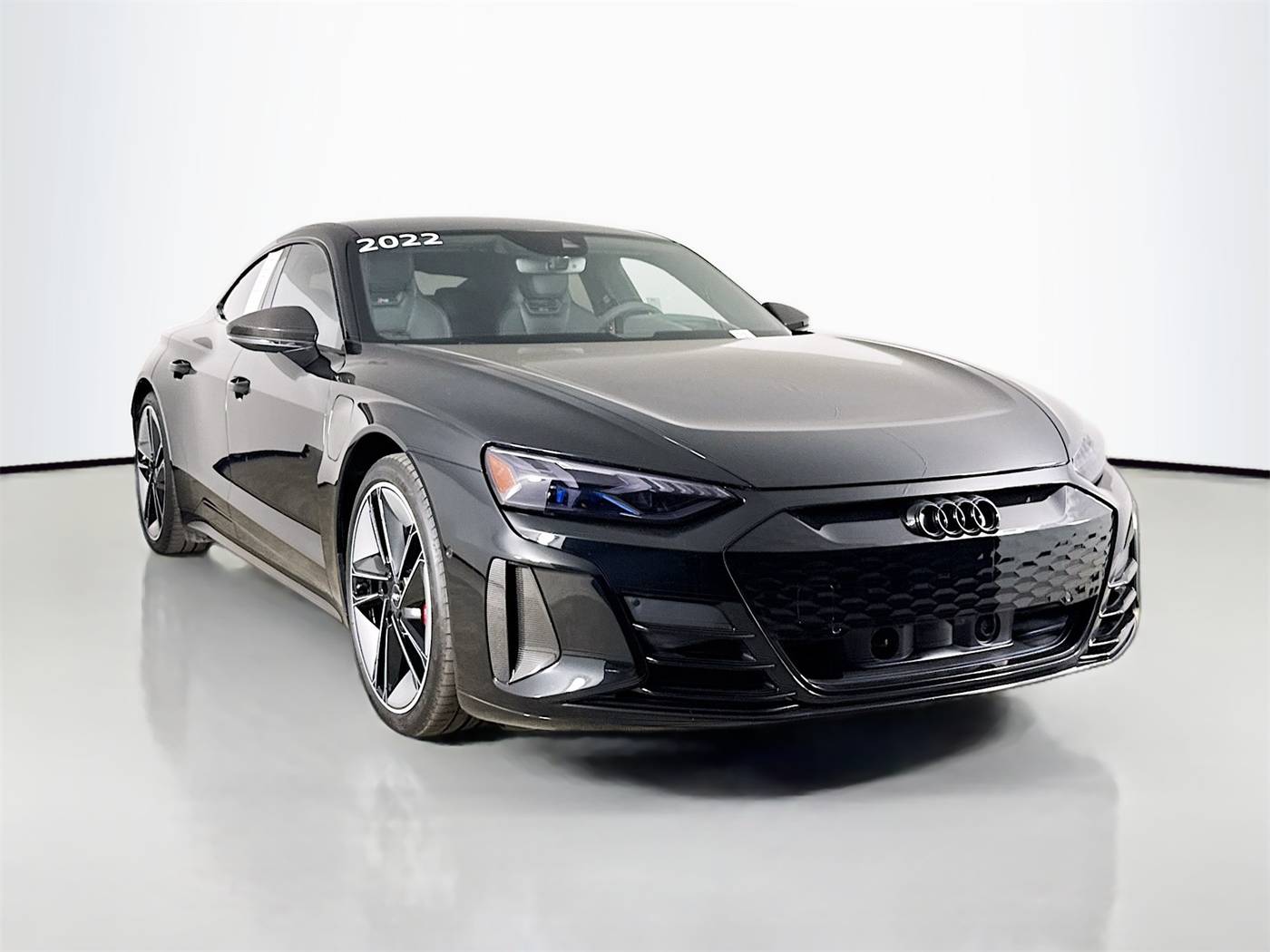 2022 Audi RS e-tron GT Standard — Sedan — 16,017 mi — Thousand Oaks, CA