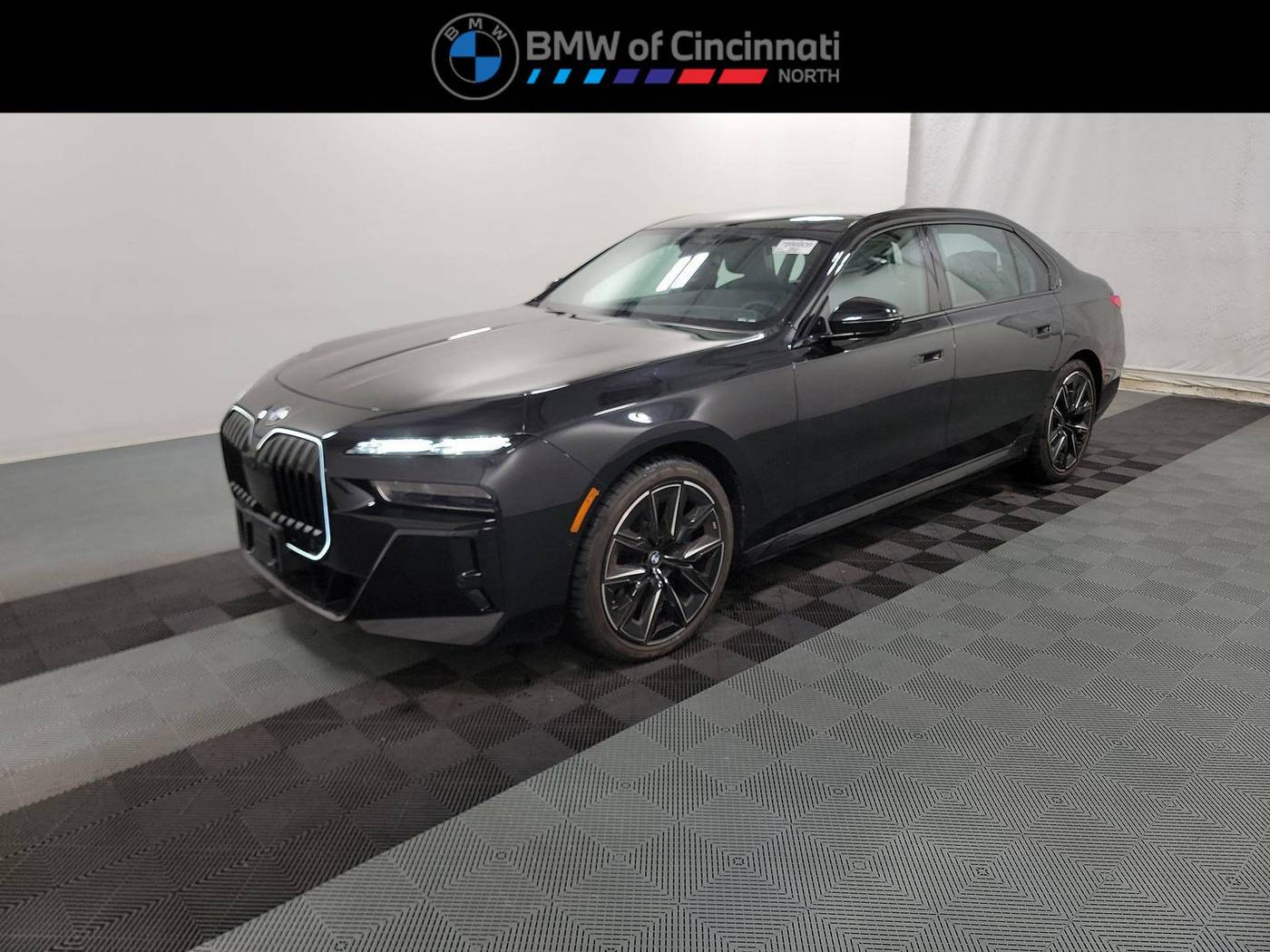 2024 BMW 7 Series 740i — Sedan — 7,785 mi — Cincinnati, OH