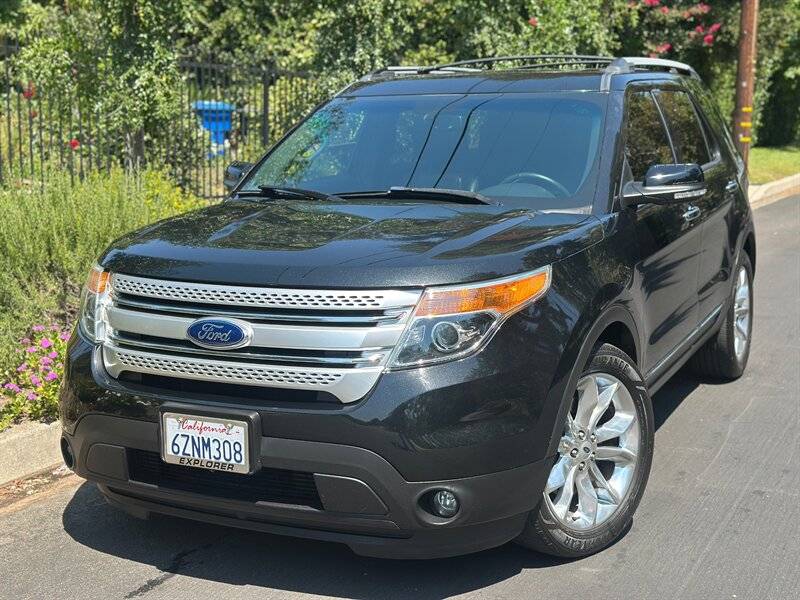 2013 Ford Explorer XLT — SUV — 61,000 mi — Valley Village, CA