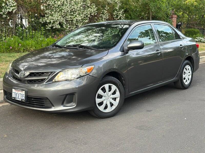 2013 Toyota Corolla LE — Sedan — 116,000 mi — Valley Village, CA