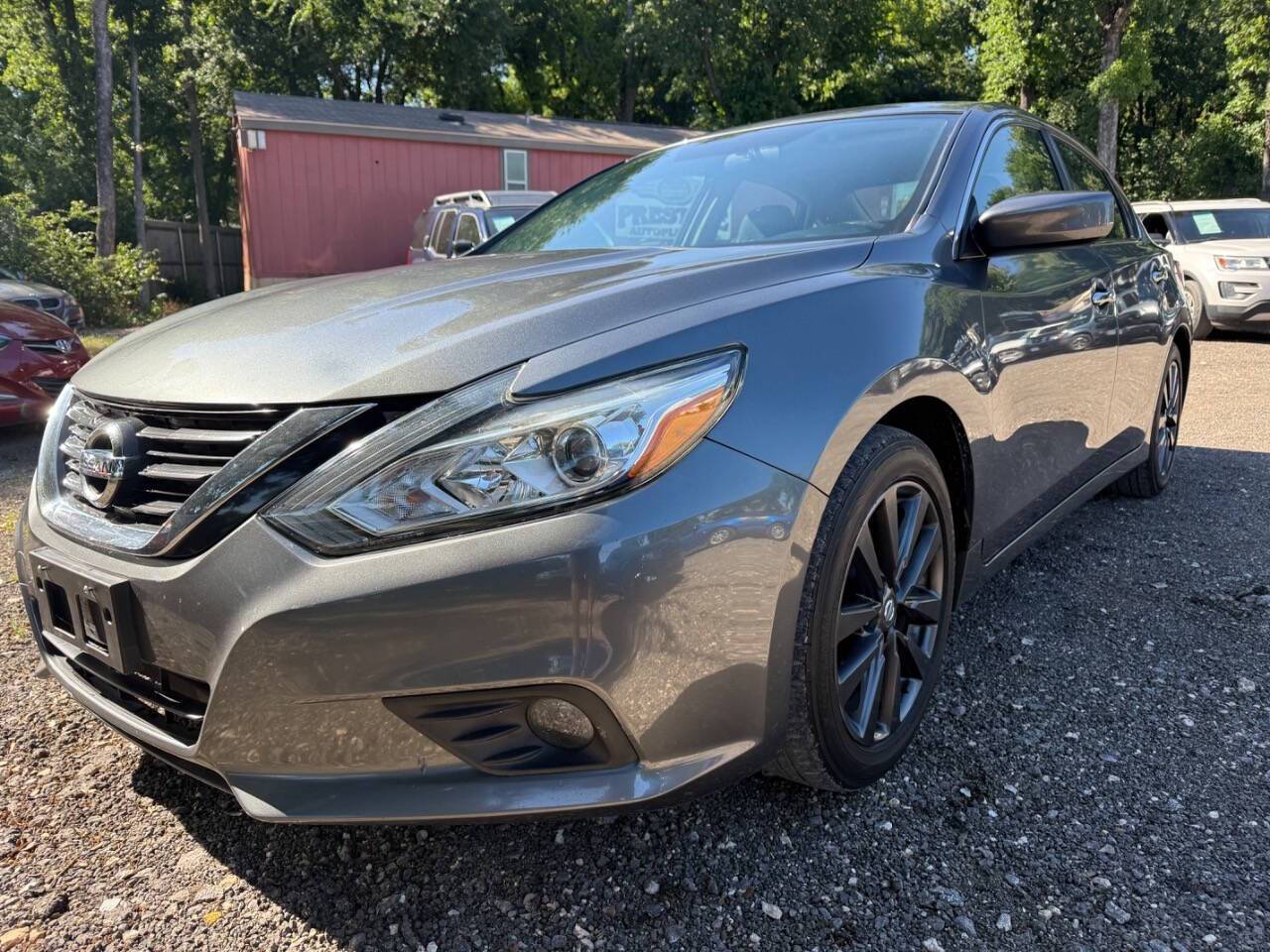 2017 Nissan Altima 2.5 SV — Sedan — 87,457 mi — Austin, TX