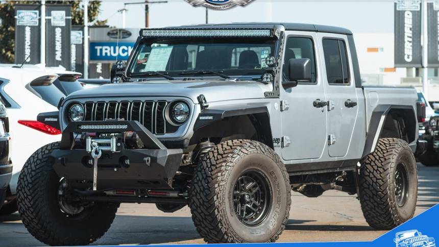 2020 Jeep Gladiator Sport S — Pickup Truck — 34,438 mi — Fullerton, CA