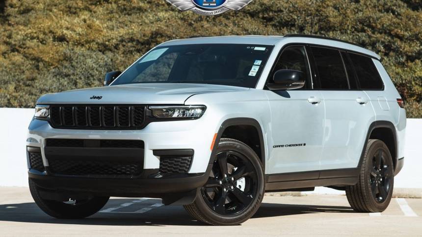 2023 Jeep Grand Cherokee Altitude — SUV — 26,400 mi — Fullerton, CA