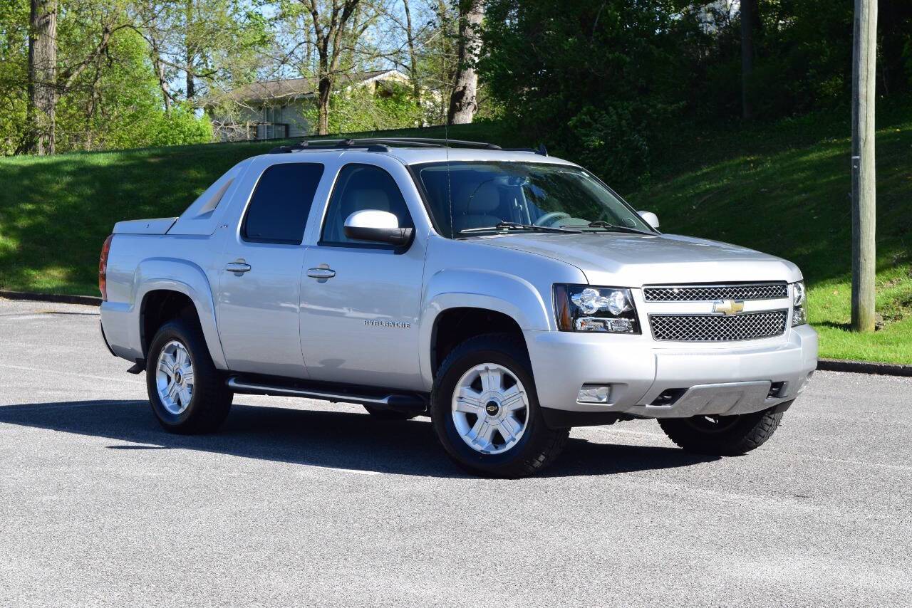 2011 Chevrolet Avalanche LT — Pickup Truck — 145,803 mi — Knoxville, TN