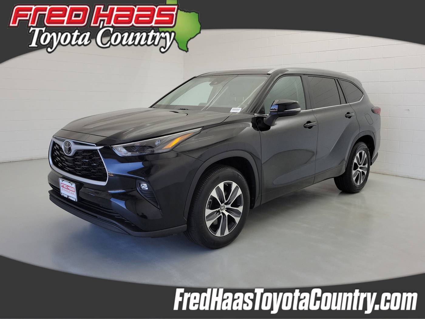 2024 Toyota Highlander XLE — SUV — 22,368 mi — Houston, TX