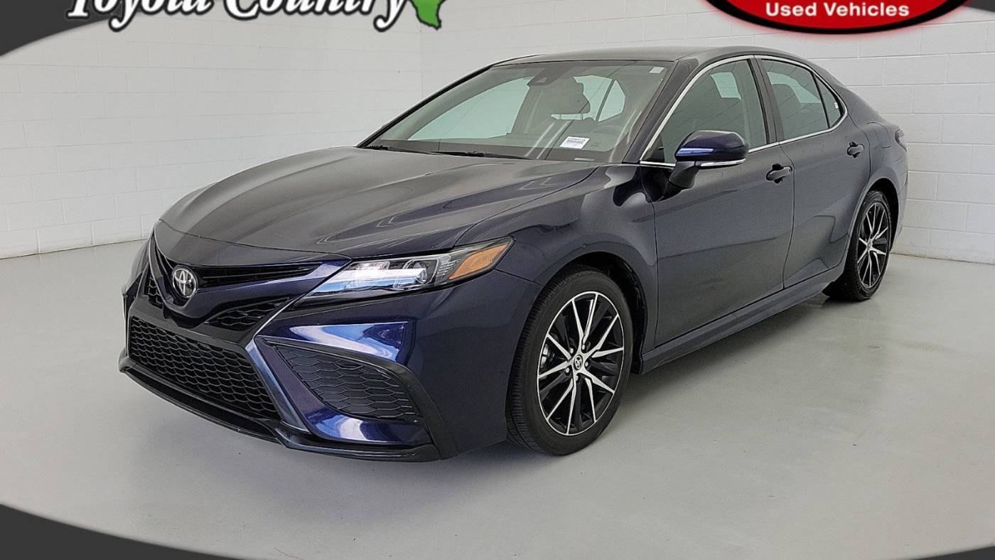 2022 Toyota Camry SE — Sedan — 51,775 mi — Houston, TX