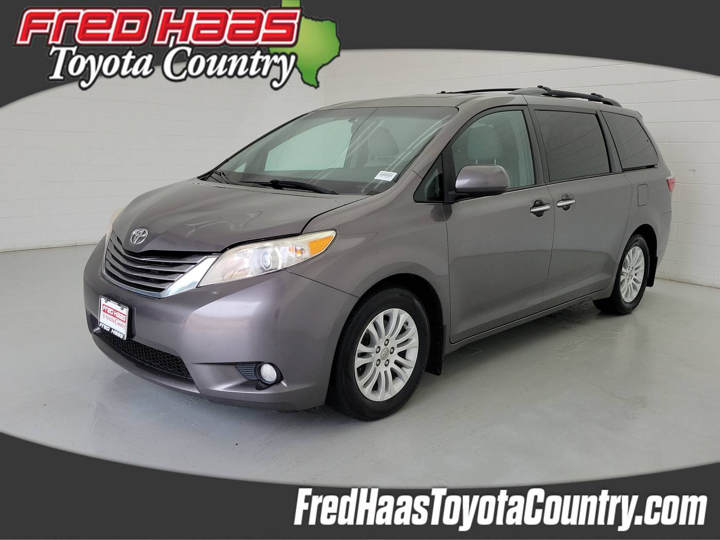 2017 Toyota Sienna XLE Premium — Minivan — 108,722 mi — Houston, TX