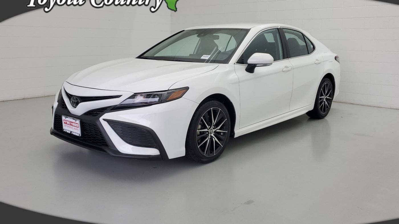 2022 Toyota Camry SE — Sedan — 51,200 mi — Houston, TX