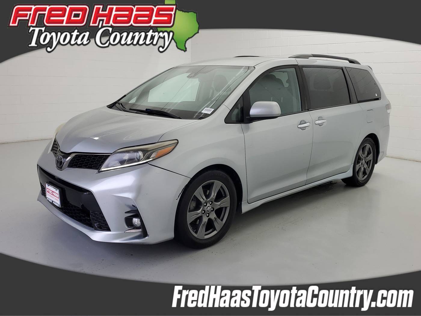 2019 Toyota Sienna SE — Minivan — 93,534 mi — Houston, TX