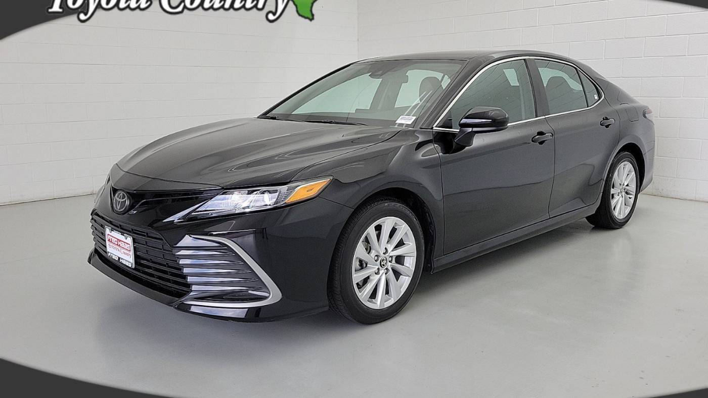 2024 Toyota Camry LE — Sedan — 30,536 mi — Houston, TX