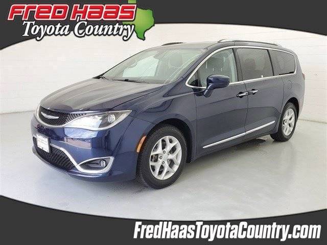 2017 Chrysler Pacifica Touring L Plus — Minivan — 114,708 mi — Houston, TX