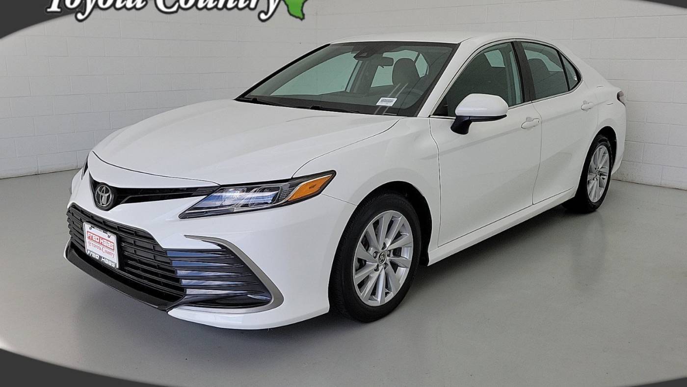 2022 Toyota Camry LE — Sedan — 59,407 mi — Houston, TX