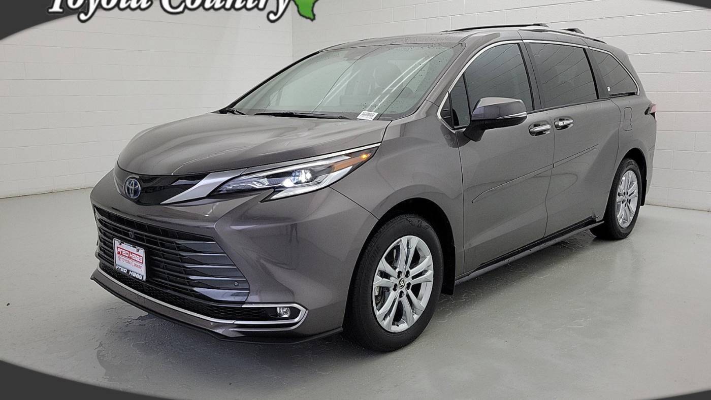 2023 Toyota Sienna Platinum — Minivan — 12,369 mi — Houston, TX