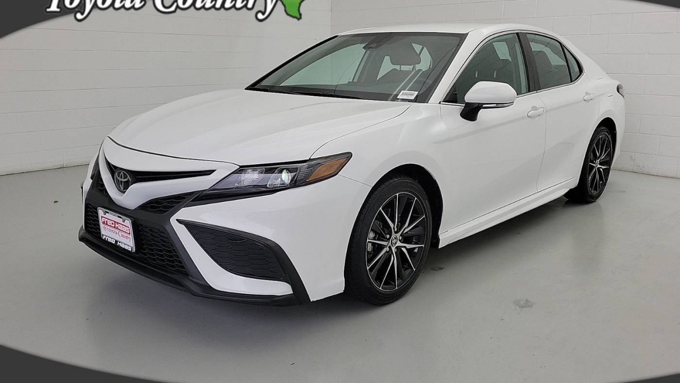 2022 Toyota Camry SE — Sedan — 51,039 mi — Houston, TX