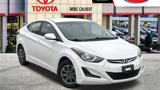 2016 Hyundai Elantra SE — Sedan — 104,290 mi — Houston, TX