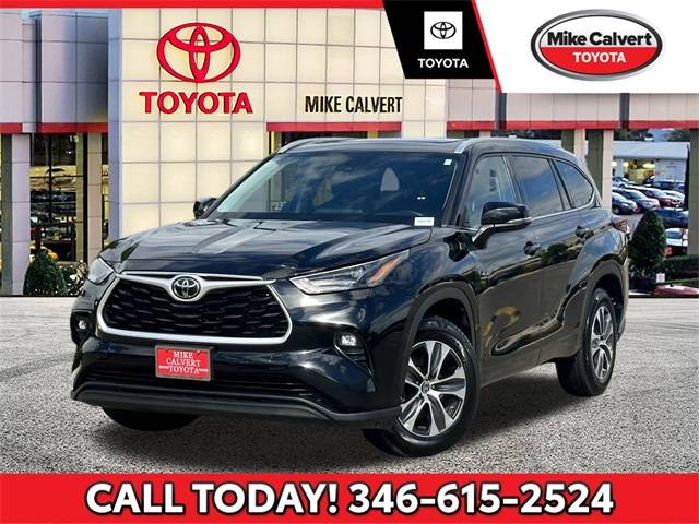 2022 Toyota Highlander XLE — SUV — 93,665 mi — Houston, TX