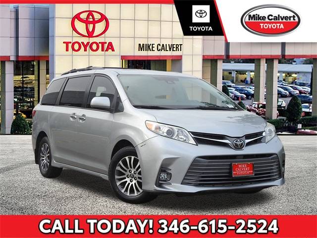 2020 Toyota Sienna Limited — Minivan — 62,331 mi — Houston, TX